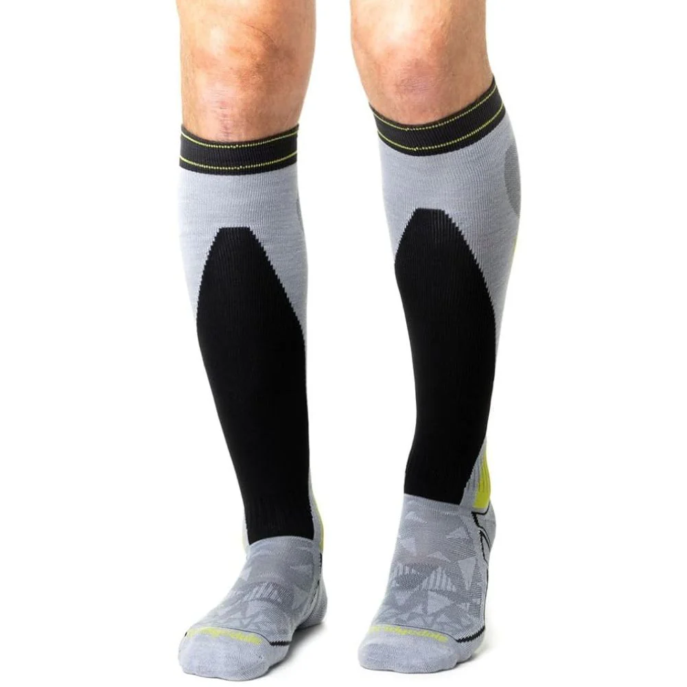 Bridgedale Men's Midweight Merino Performance Over Calf Ski Socks (Lt Grey/Graphite) - Image 5