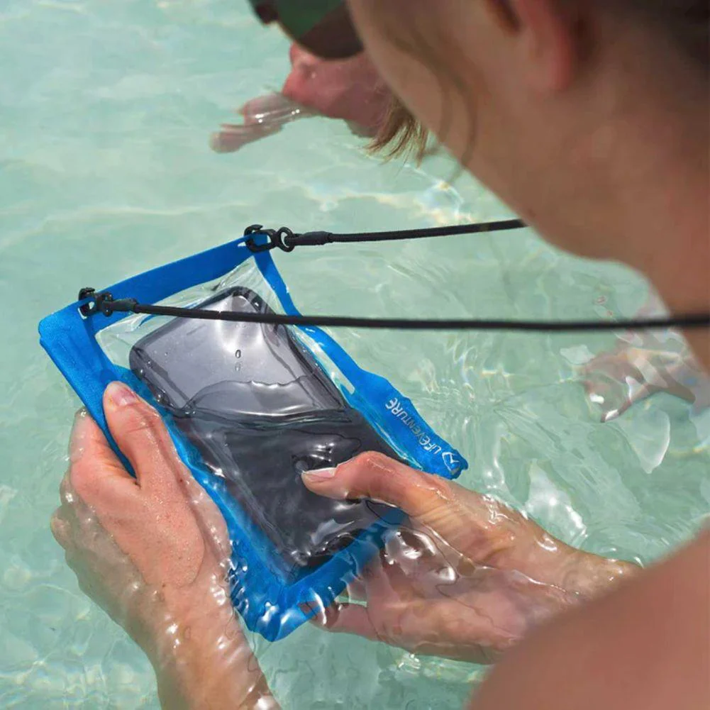 Lifeventure Hydroseal Phone Case - Image 2
