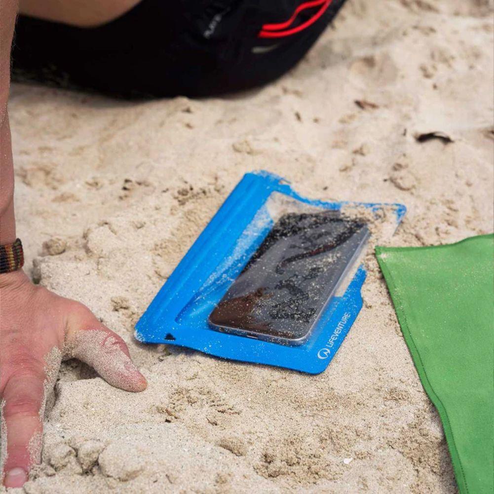 Lifeventure Hydroseal Phone Case - Image 5