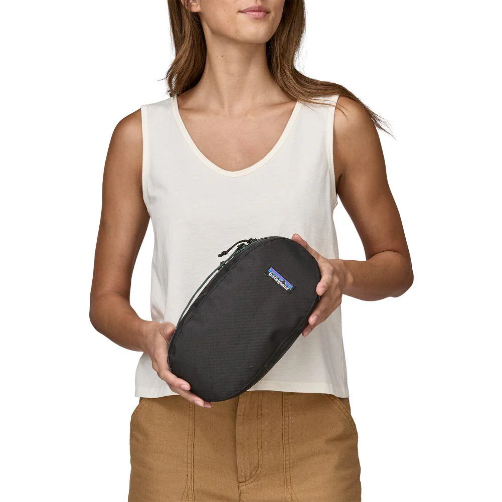 Patagonia Black Hole Cube 3L (Black) - Image 3