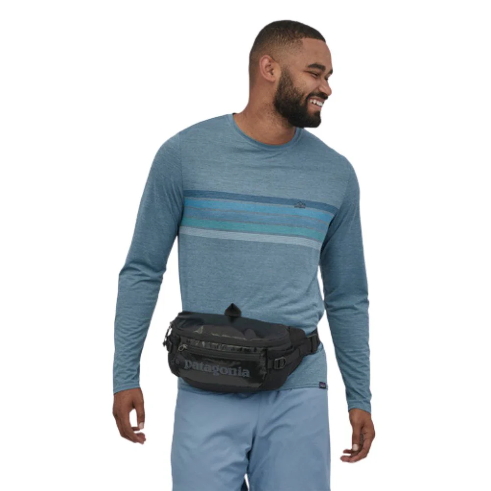 Patagonia Black Hole Waist Pack 5L (Black) - Image 2