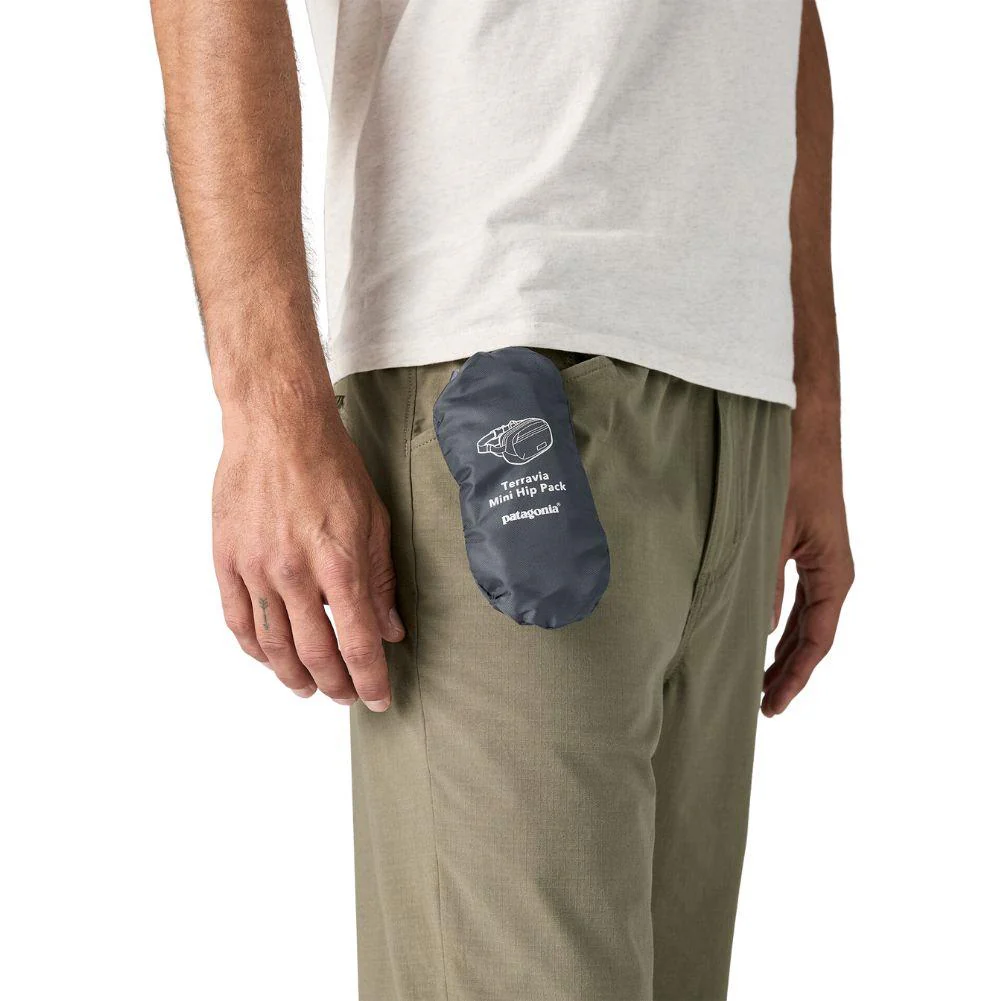 Patagonia Terravia 1L Mini Hip Pack (Smolder Blue) - Image 7