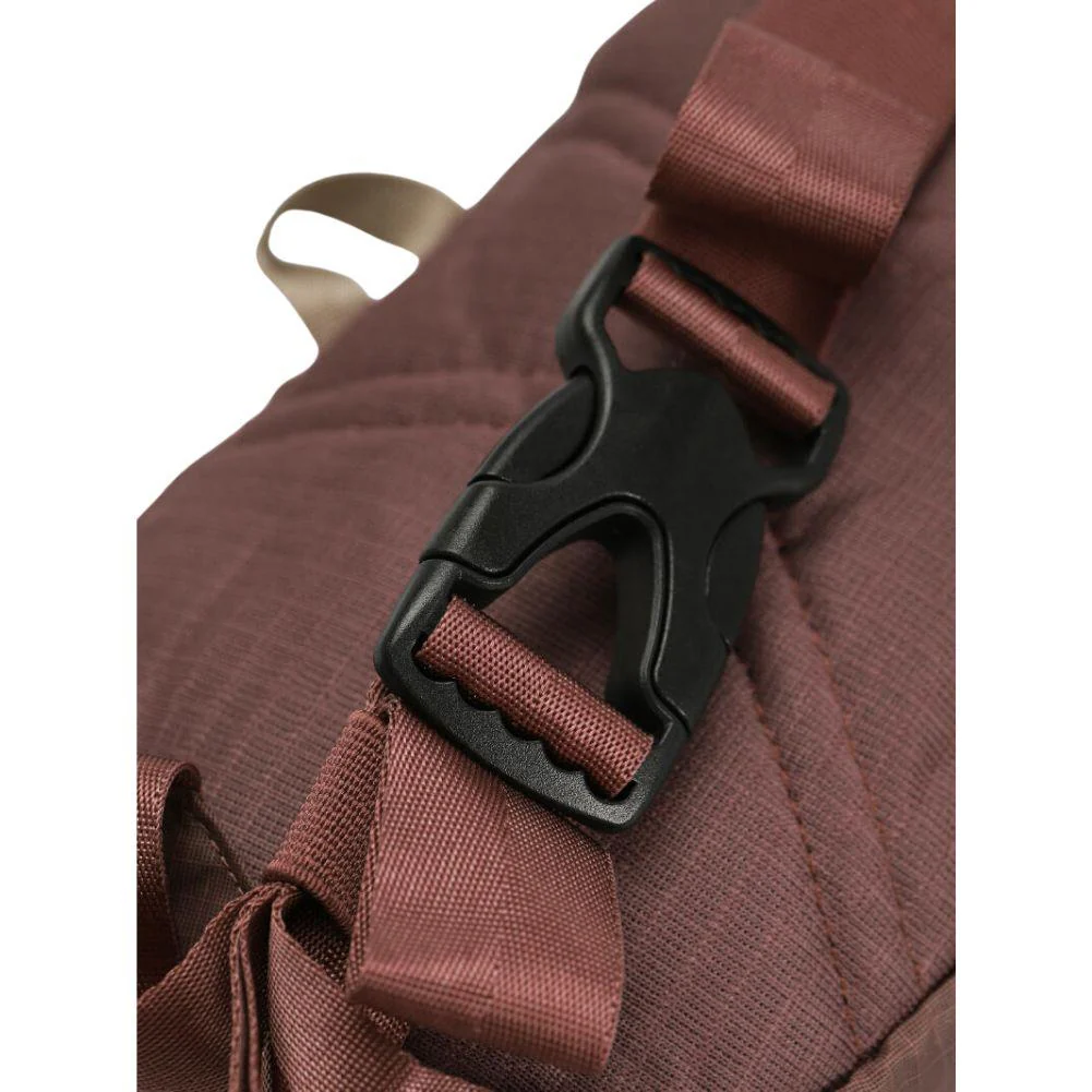 Patagonia Ultralight Black Hole Mini Hip Pack 1L (Patchwork: Pine Needle Green) - Image 4