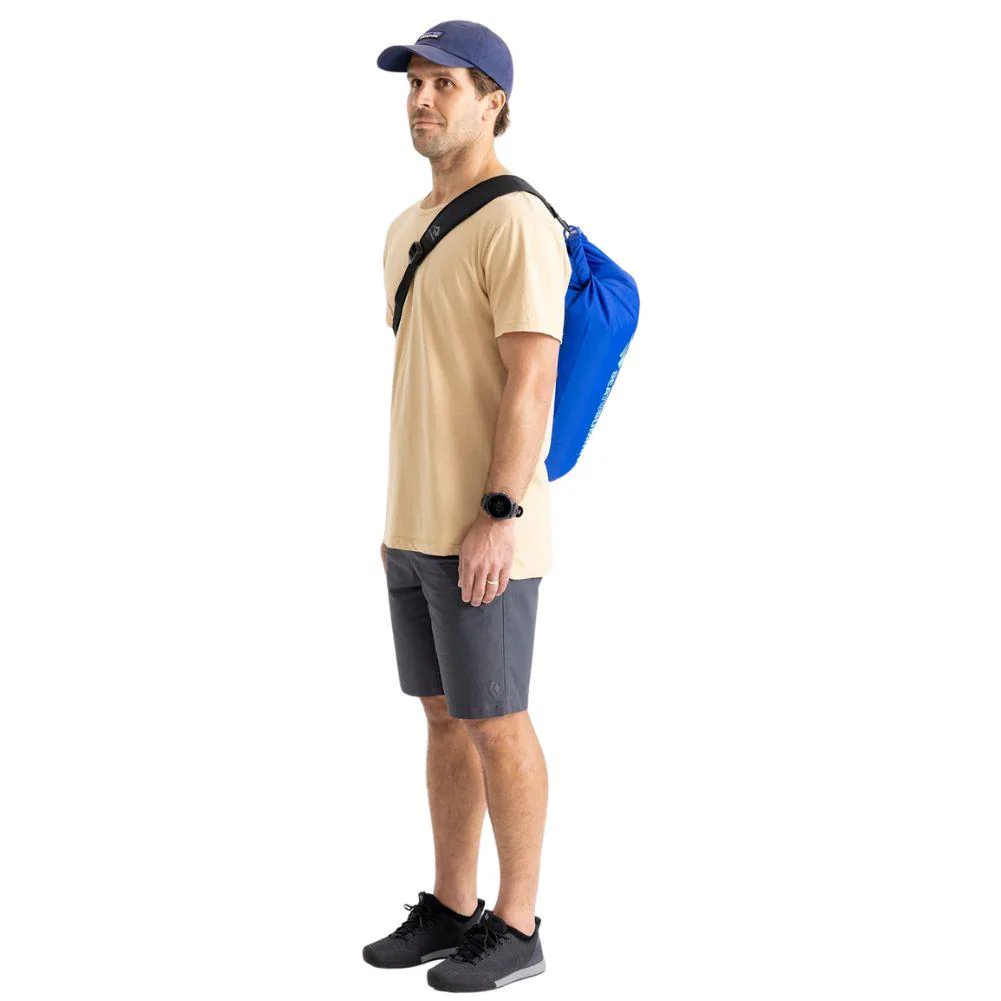 Sea to Summit Dry Bag Sling (Jet Black) - Image 4