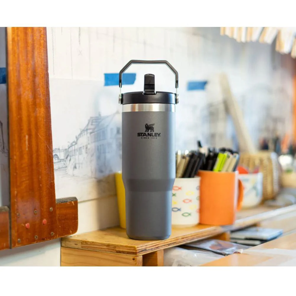 Stanley Iceflow Flip Straw Tumbler 890ML (Charcoal) - Image 10