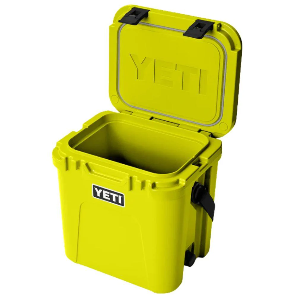 Yeti Roadie 24 Cool Box 2.0 (Firefly Yellow) - Image 3